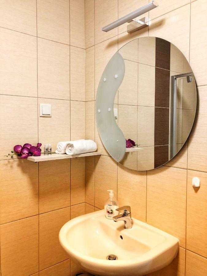 Boro Apartman Tiszafüred Eksteriør bilde